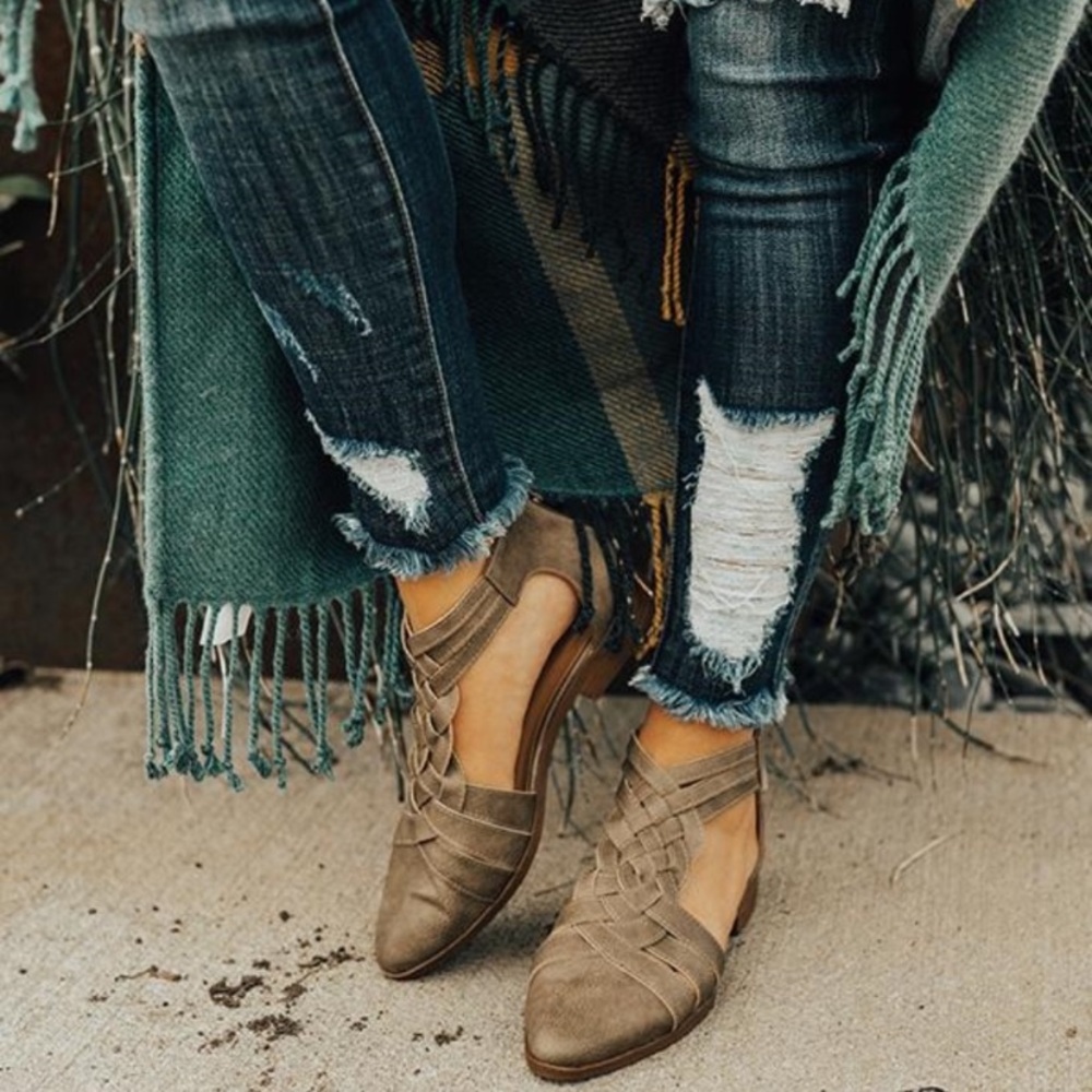 NWT Braided Cut Out Flats/Booties